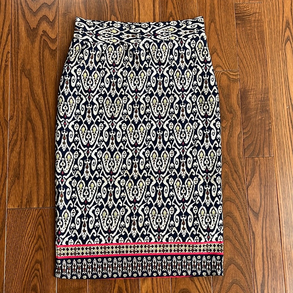 NWOT Pencil Skirt - Picture 6 of 6